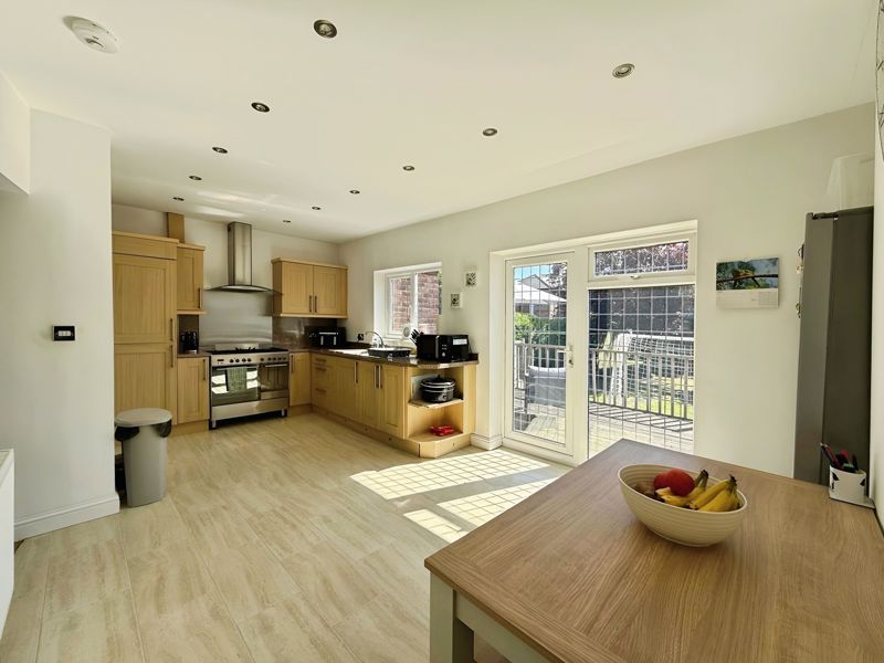 Property photo 3 of 18 Photo 13