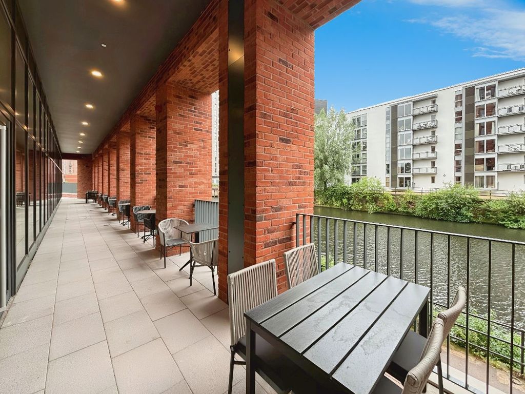 Property photo 2 of 29