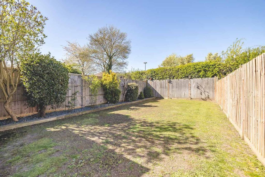 Property photo 3 of 20