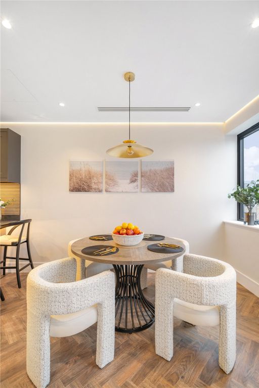 Property photo 3 of 6 Picture No. 21