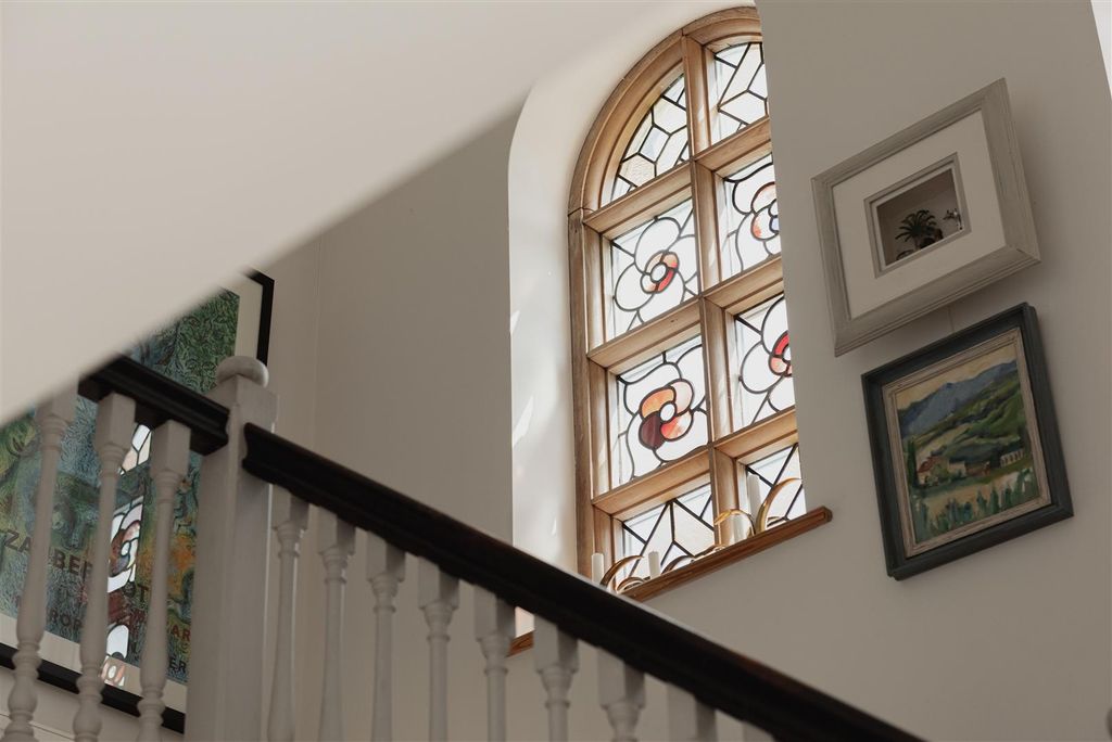 Additional image 23 of 2 bed detached house for saleDuxhurst Lane, Reigate RH2