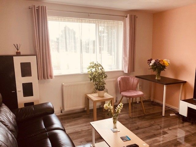 Property photo 2 of 9