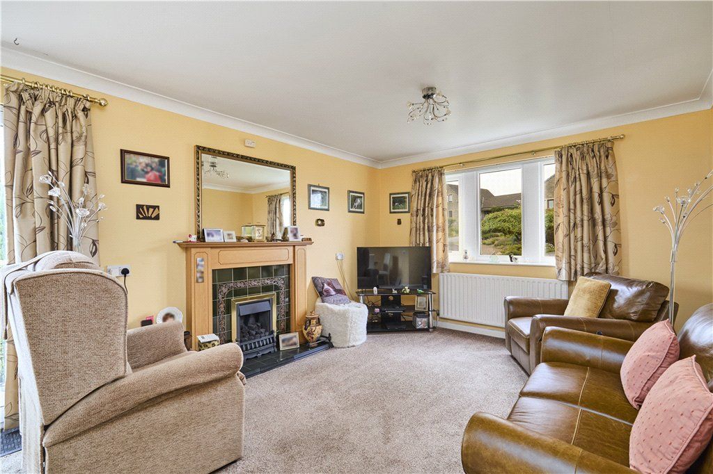 Property photo 2 of 13 Sitting Room