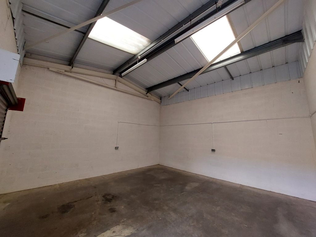 Property photo 3 of 4