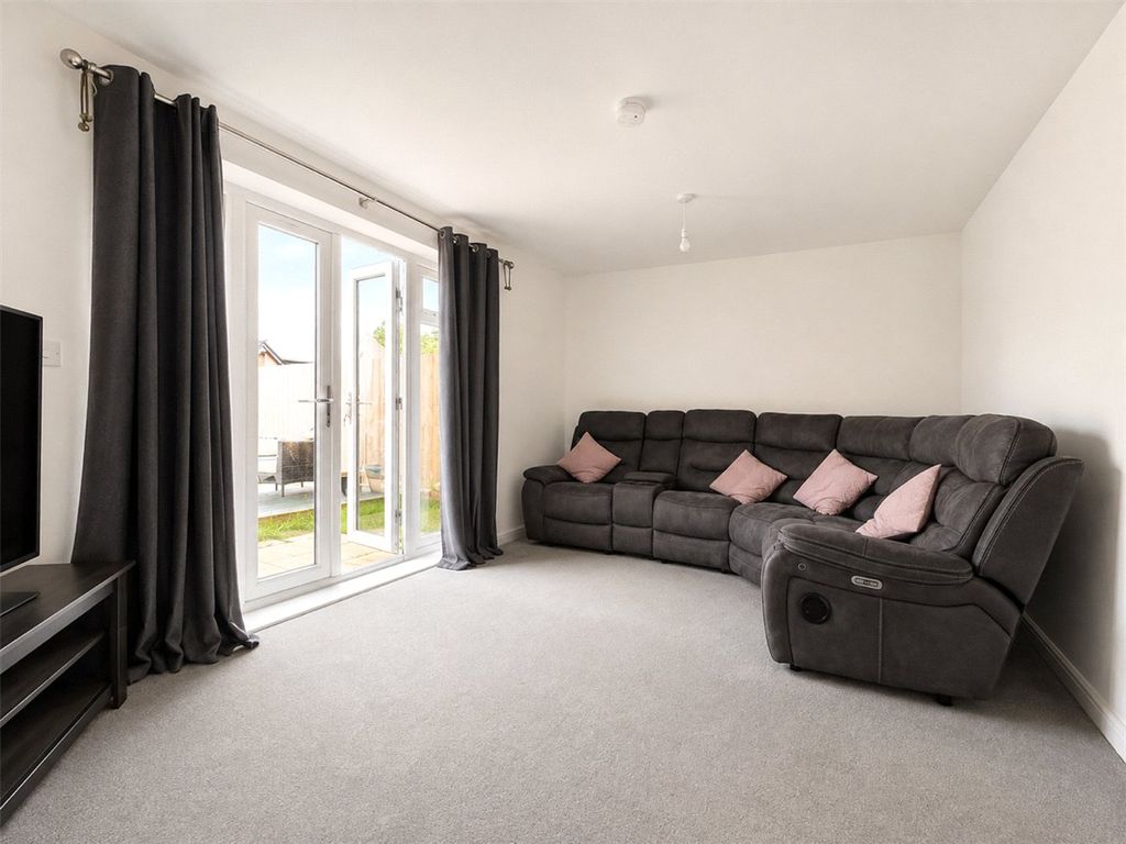 Property photo 3 of 10 Picture No. 09