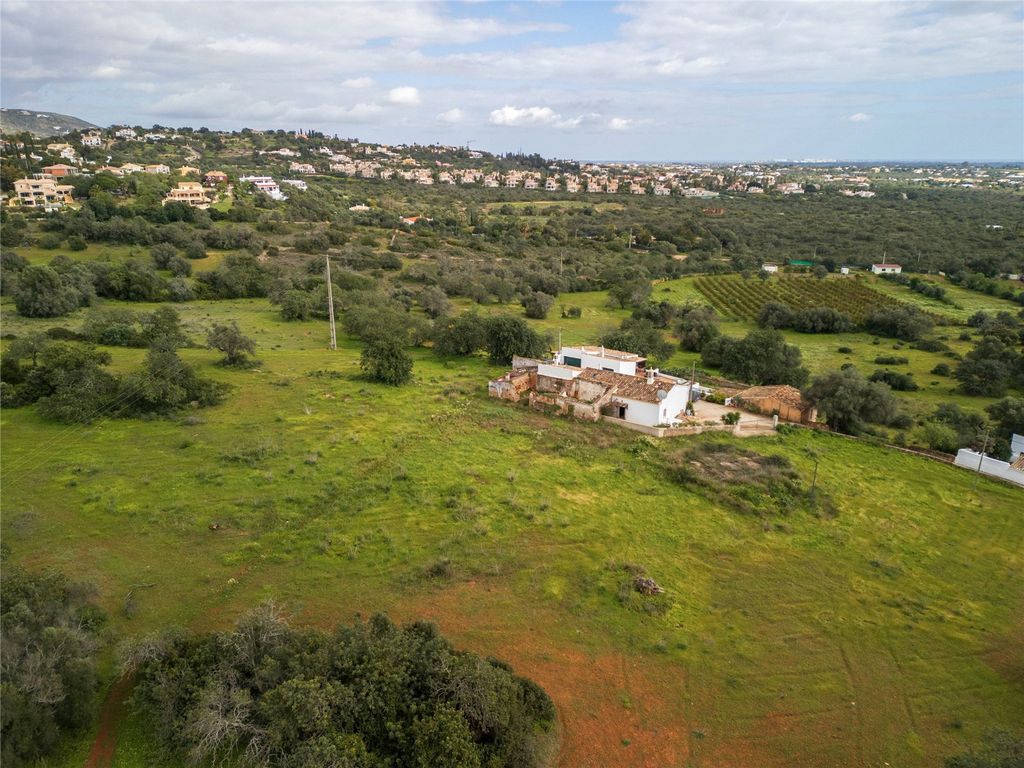 Property photo 3 of 15 Picture No. 18