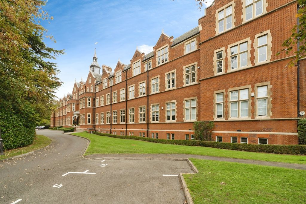 Property photo 1 of 17 Photo