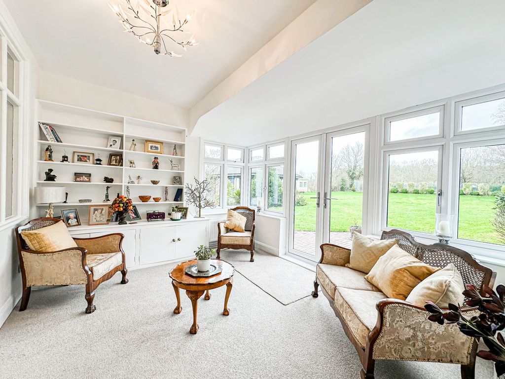 Property photo 3 of 31