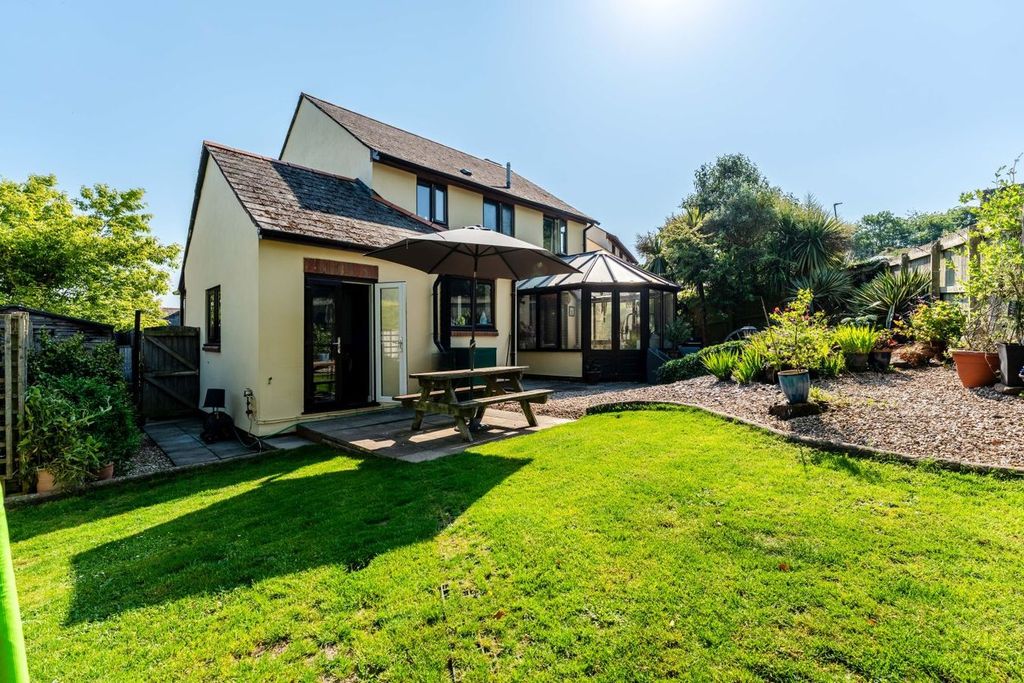 Property photo 3 of 24