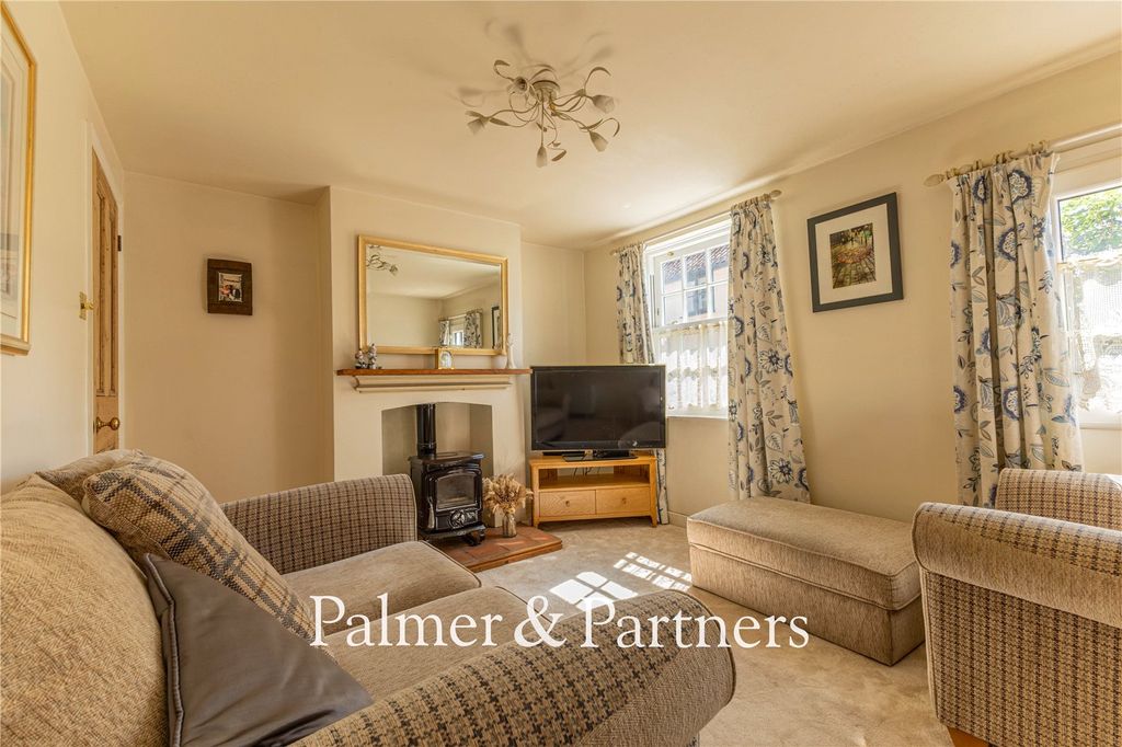 Property photo 3 of 17 Picture No. 06