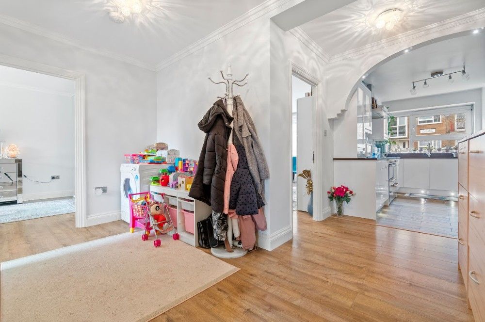 Property photo 3 of 13