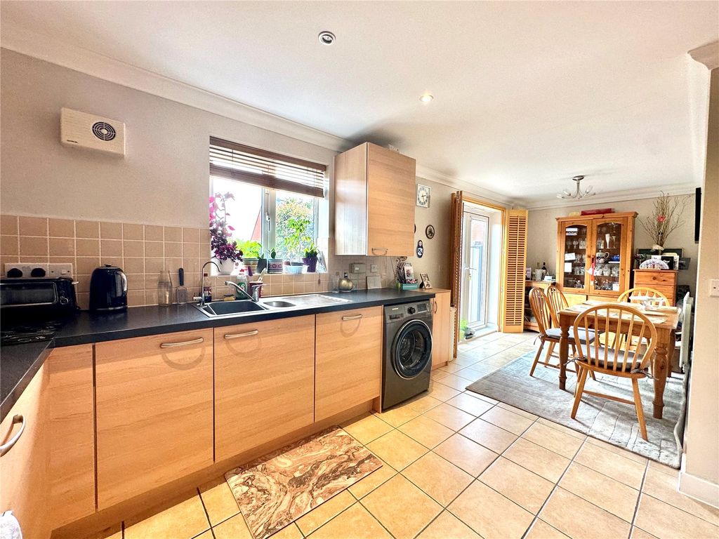 Property photo 3 of 15 Picture No. 01