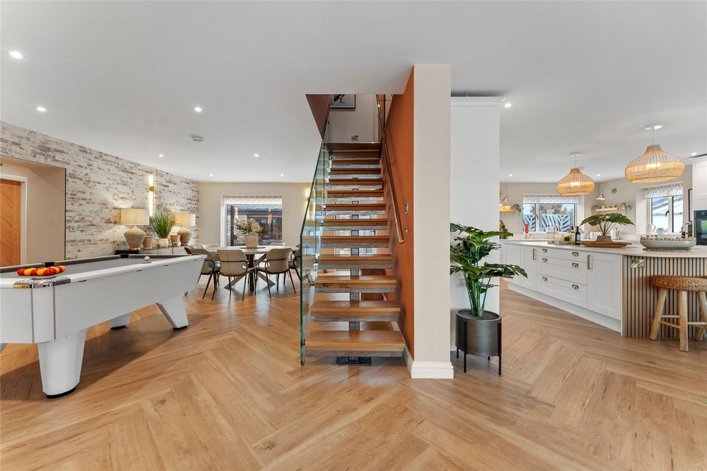 Property photo 2 of 36 Open Plan Living