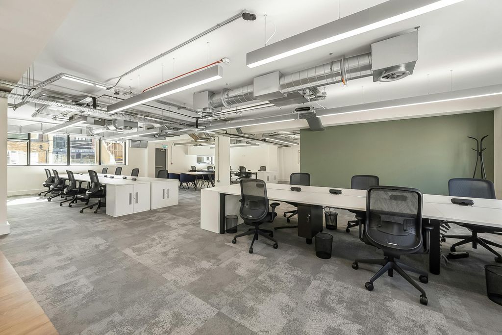 Property photo 2 of 17 Img_37492.Jpg