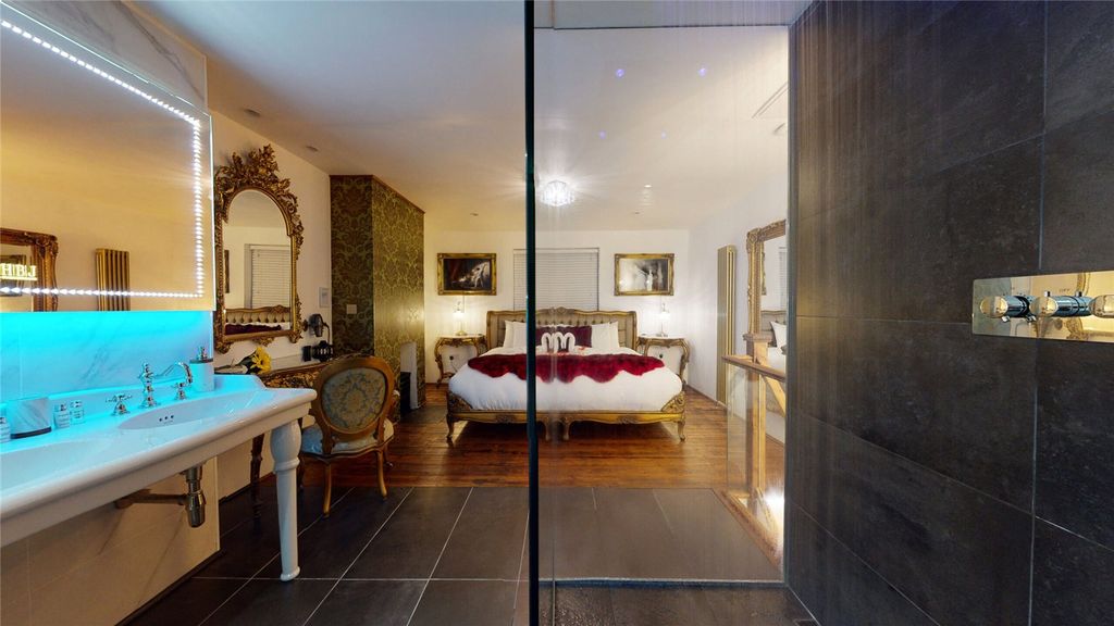 Property photo 1 of 31 Picture No. 52