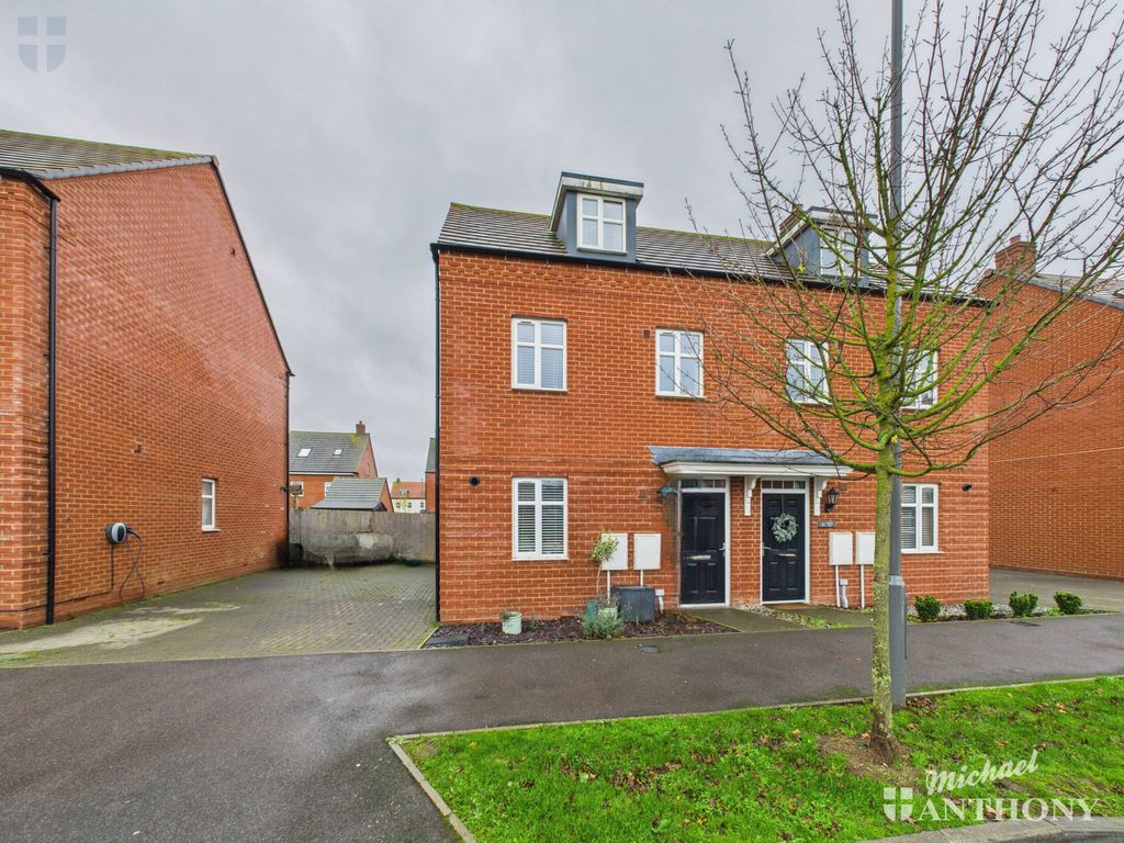 Property photo 1 of 19 Cam03852G0-Pr0479-Still017