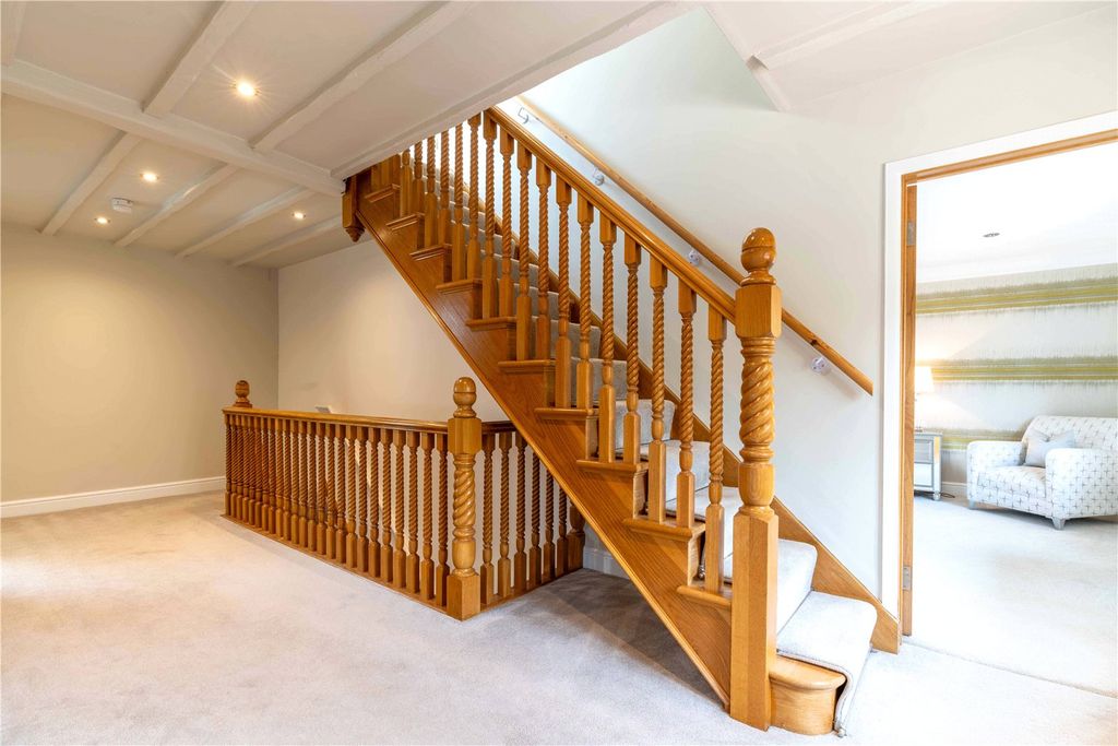 Additional image 14 of 5 bed detached house for saleHigh Road, Loughton, Essex IG10