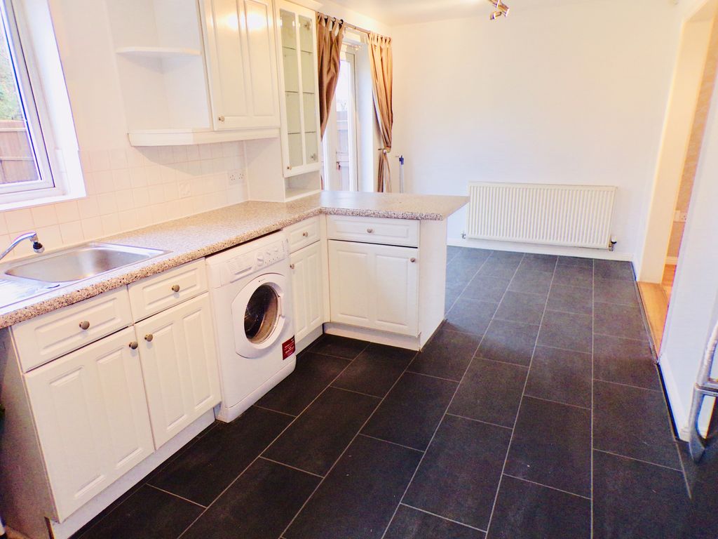 Property photo 3 of 15 Kitchen