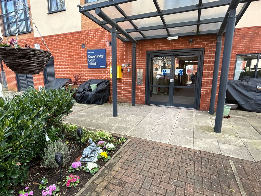 Property photo 1 of 8