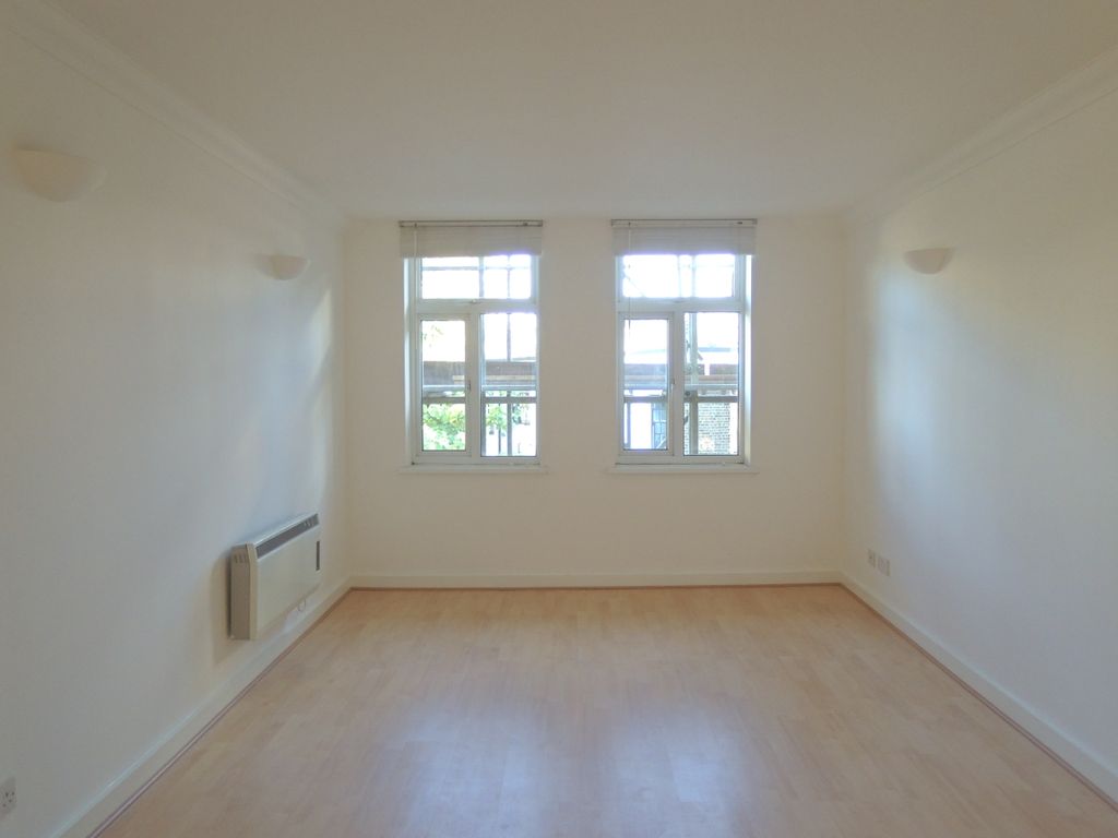 Property photo 3 of 4