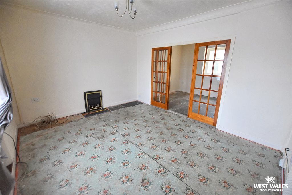 Property photo 2 of 19 10 (34).Jpg