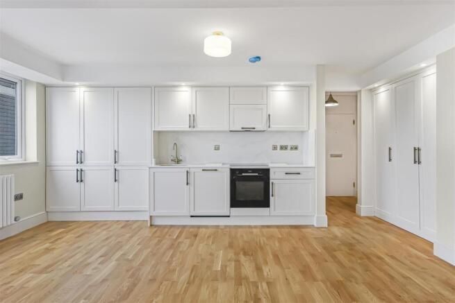 Property photo 2 of 7 Kitchen