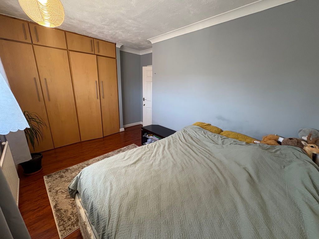 Property photo 2 of 11 Photo 7