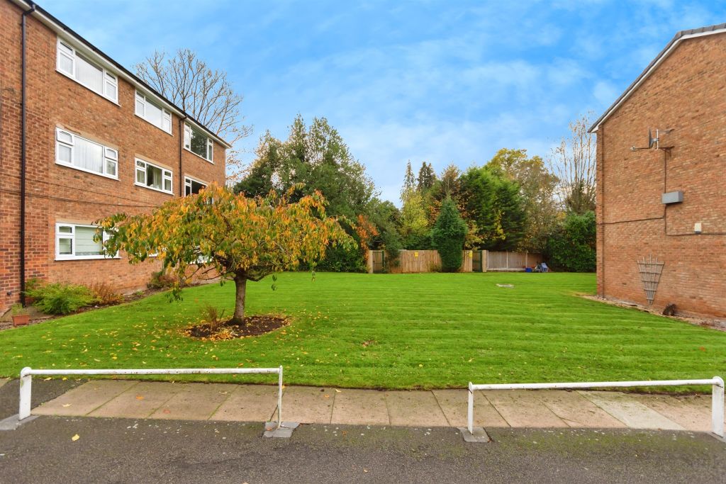 Property photo 2 of 15