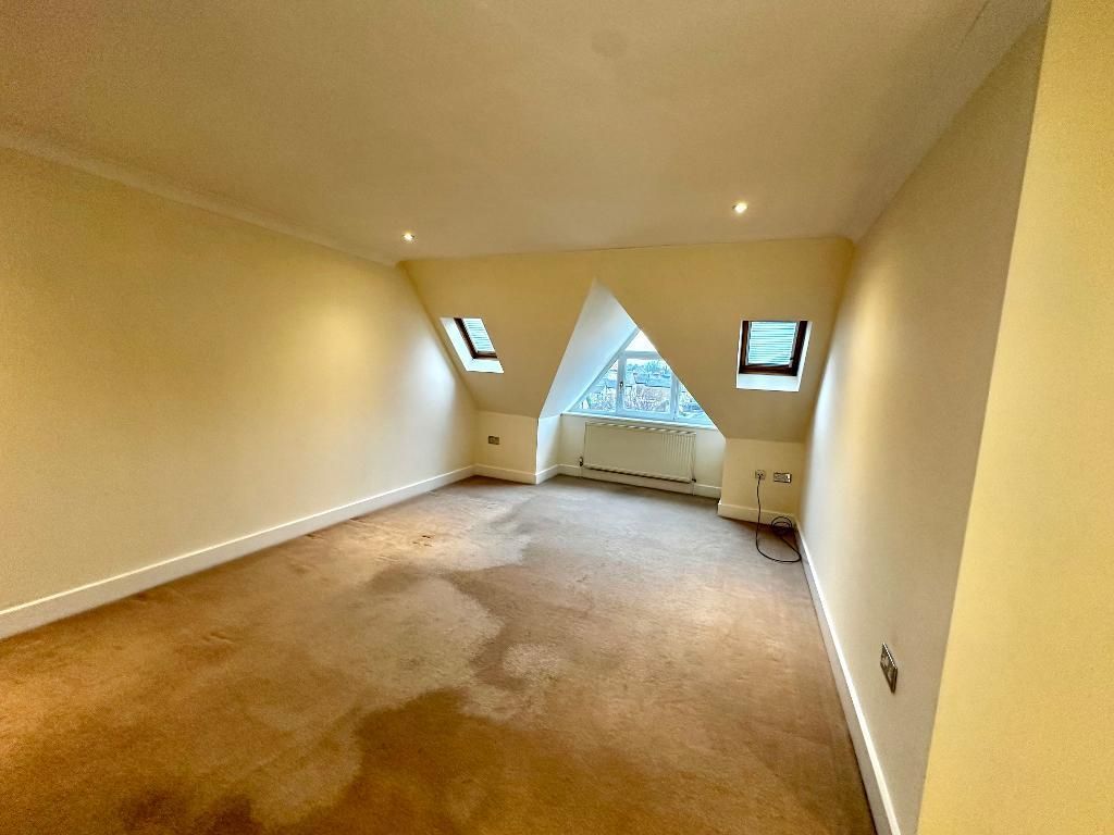 Property photo 3 of 11 Photo 3