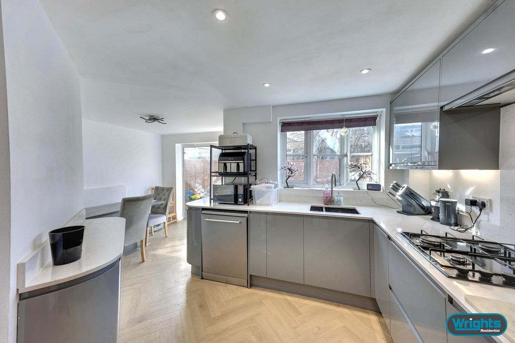 Property photo 2 of 19 Photo 15