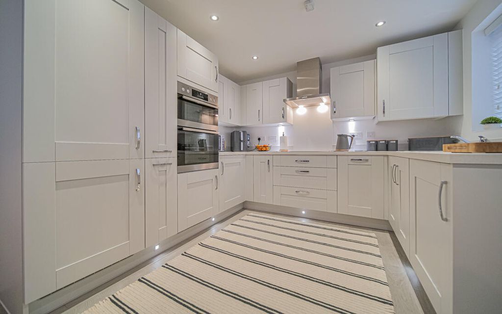 Property photo 3 of 18 P1065295.Jpg