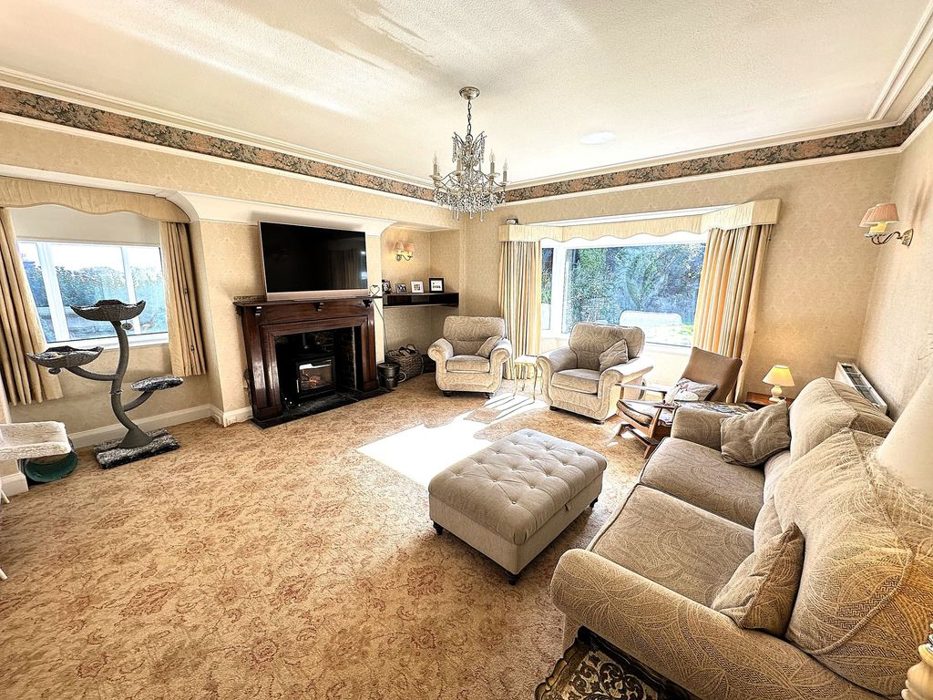 Property photo 3 of 21