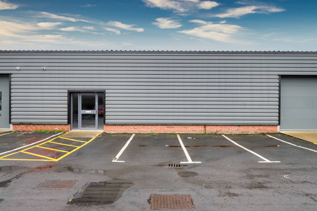 Property photo 3 of 21 552-Hr-18.Jpg