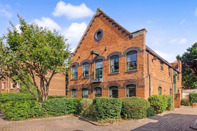 Property photo 1 of 10 334362