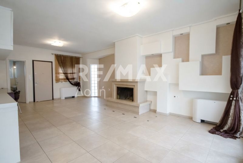 Property photo 2 of 30