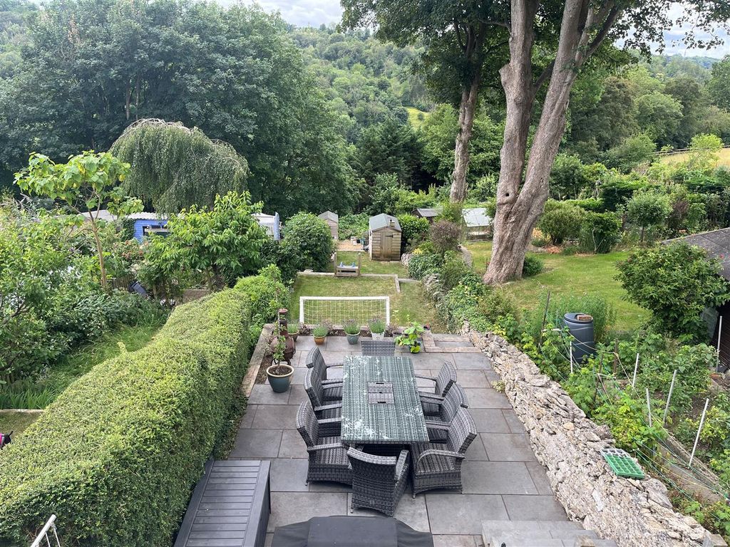 Property photo 1 of 24 Garden And View.Jpg