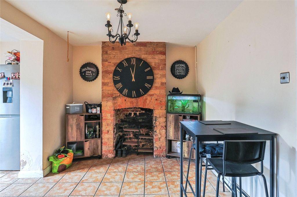 Property photo 3 of 9