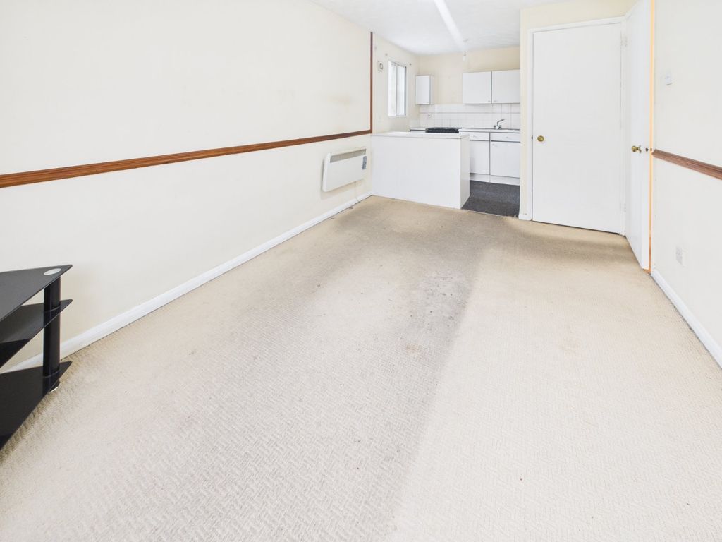 Property photo 3 of 8 Living Room