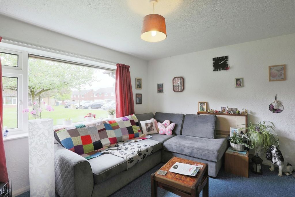Property photo 2 of 19