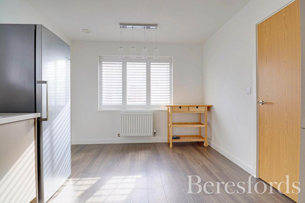 Property photo 3 of 25 Picture 3