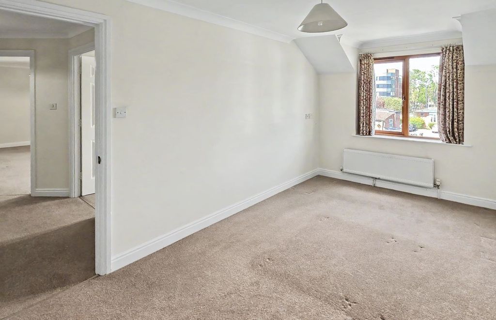 Property photo 3 of 8
