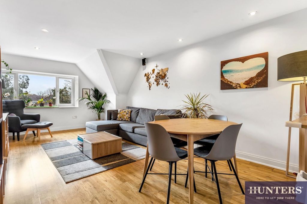 Property photo 1 of 14 Reception