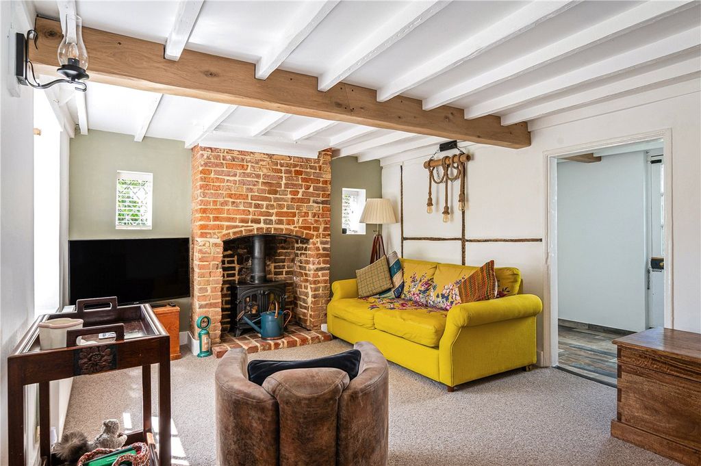 Property photo 2 of 16 Sitting Room