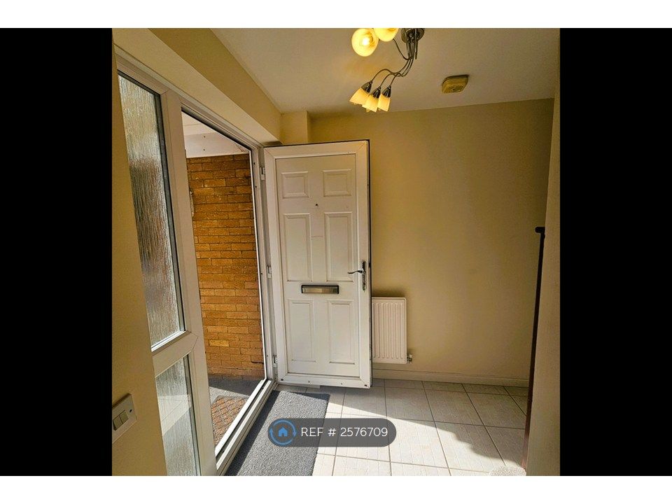 Property photo 2 of 26