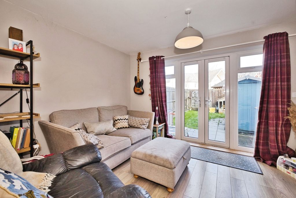 Property photo 2 of 13 Pbox-Img.Jpg