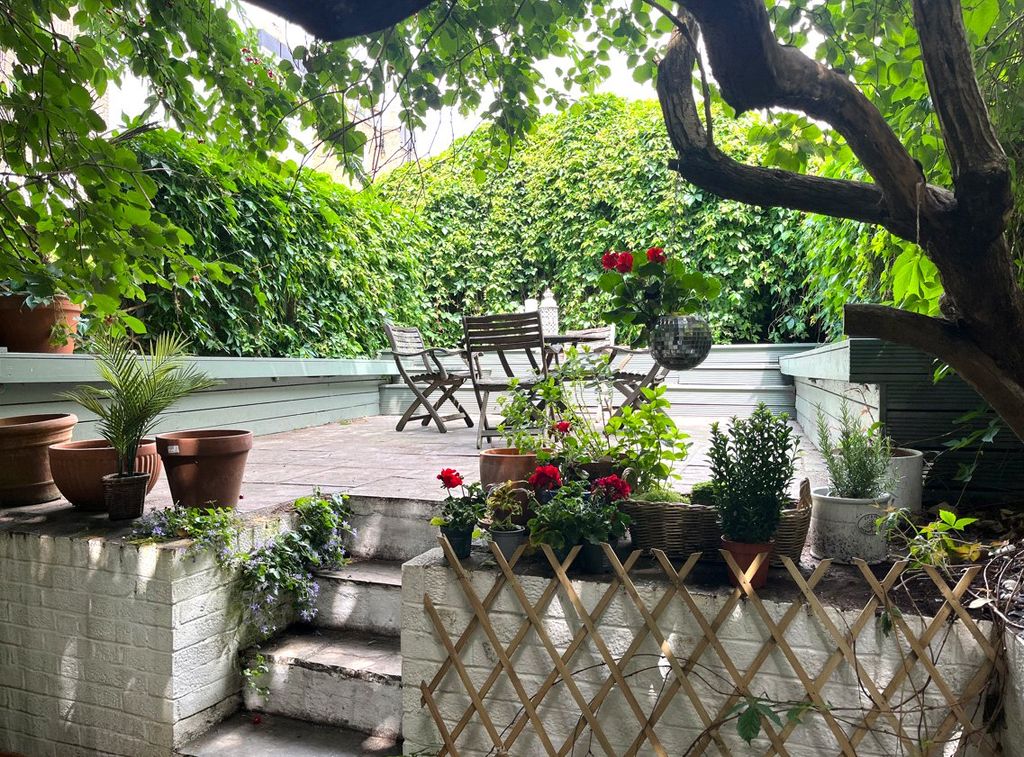 Property photo 2 of 11 Picture No. 15