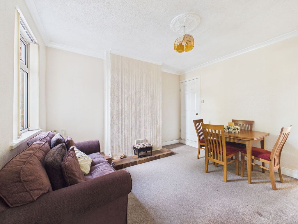 Property photo 3 of 13 Dining Room