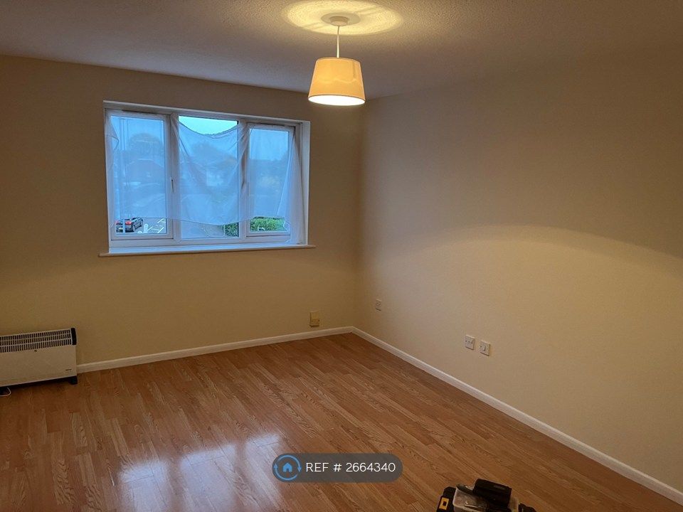 Property photo 3 of 21