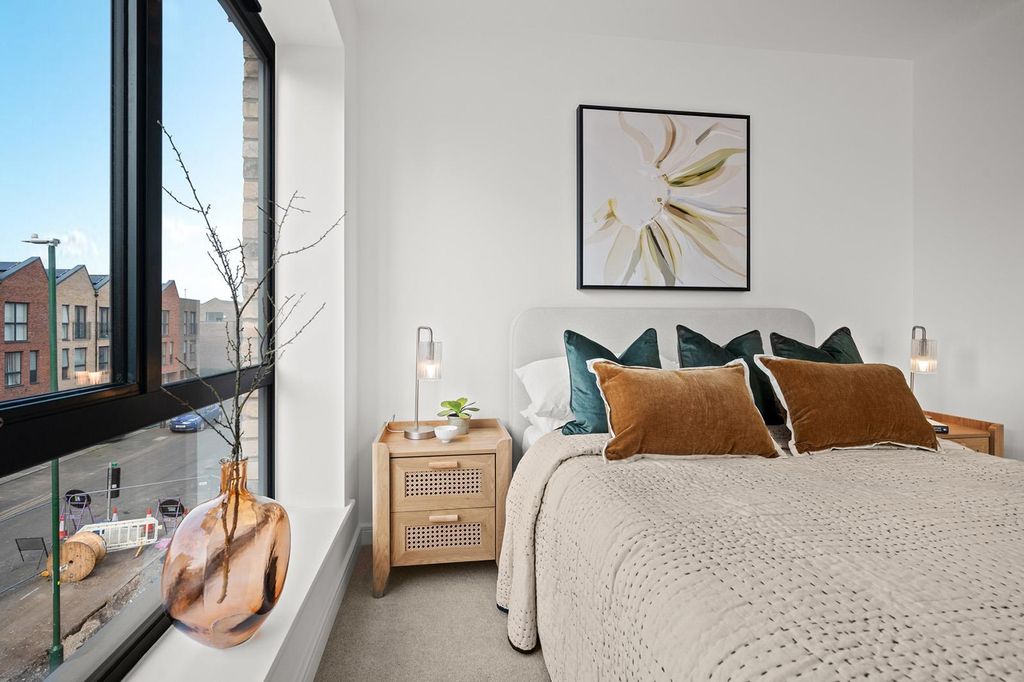 Property photo 3 of 5 Pelham-Homes-Show-Home-Bedroom.Jpg