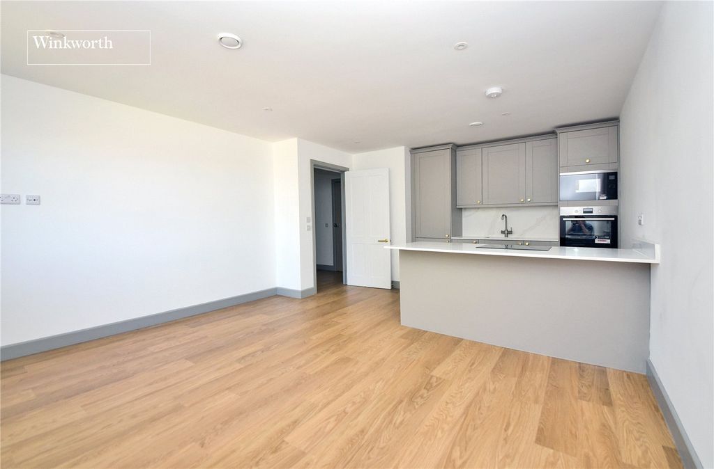 Property photo 2 of 12 Picture No. 31